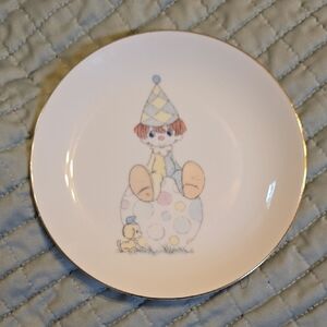 Decorative Plate with Clown Design